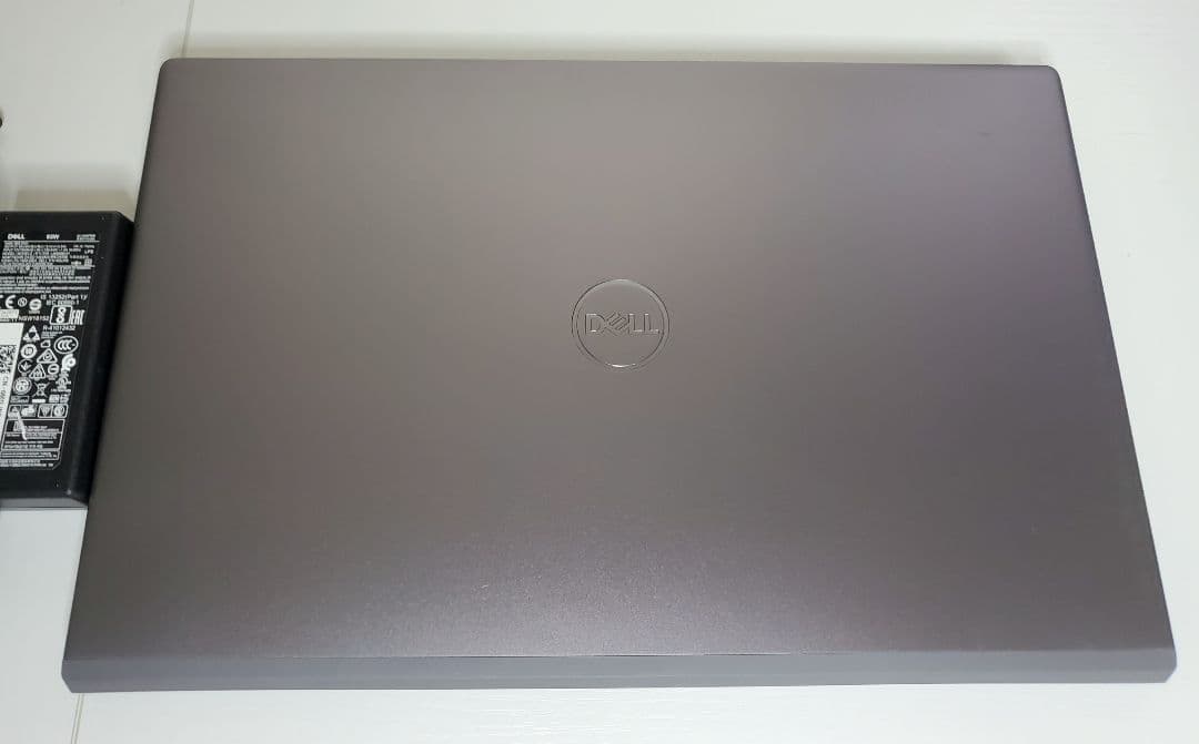 Vostro5502 第11世代Corei7 16GB 512GB MX330