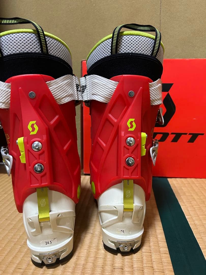【新品未使用】SCOTT 女性用スキーブーツ 24.5