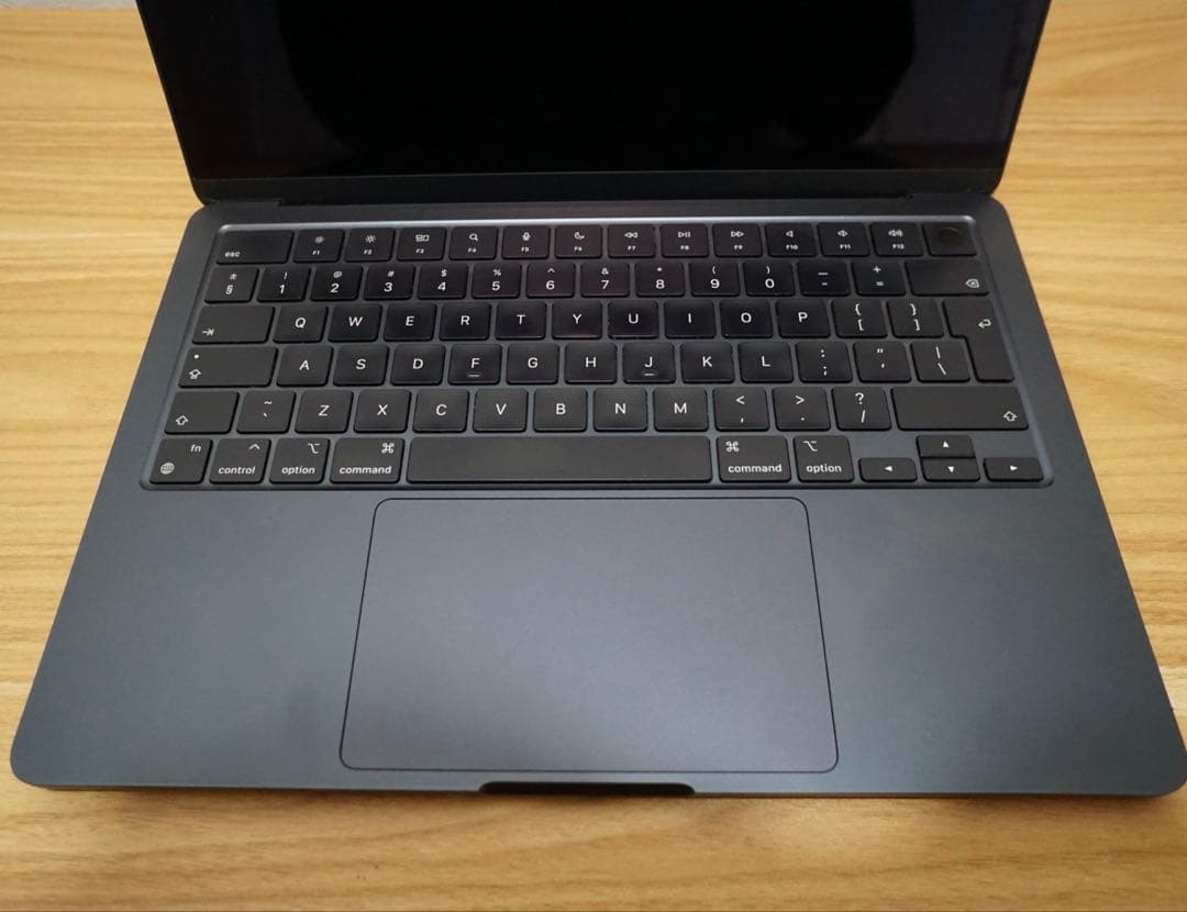 MacBook Air M2 2022 8GB 256GB ミッドナイト