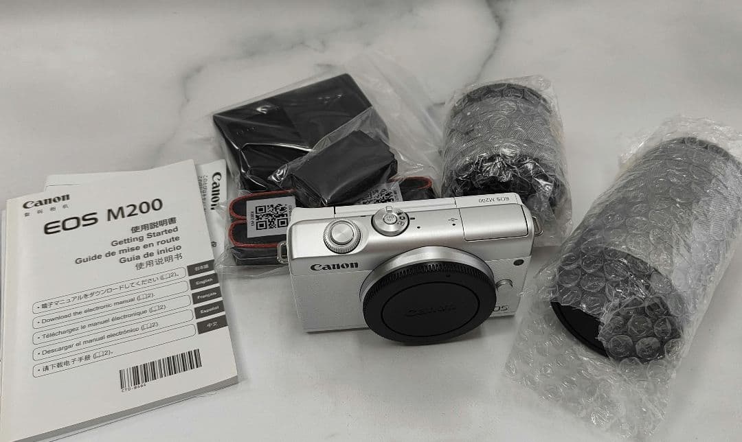 Canon EOS M200 ミラーレスカメラ zoomキット