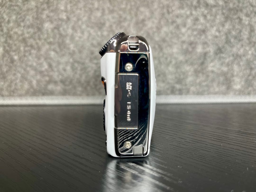 【動作確認済み】FUJIFILM FinePix F550EXR デジカメ