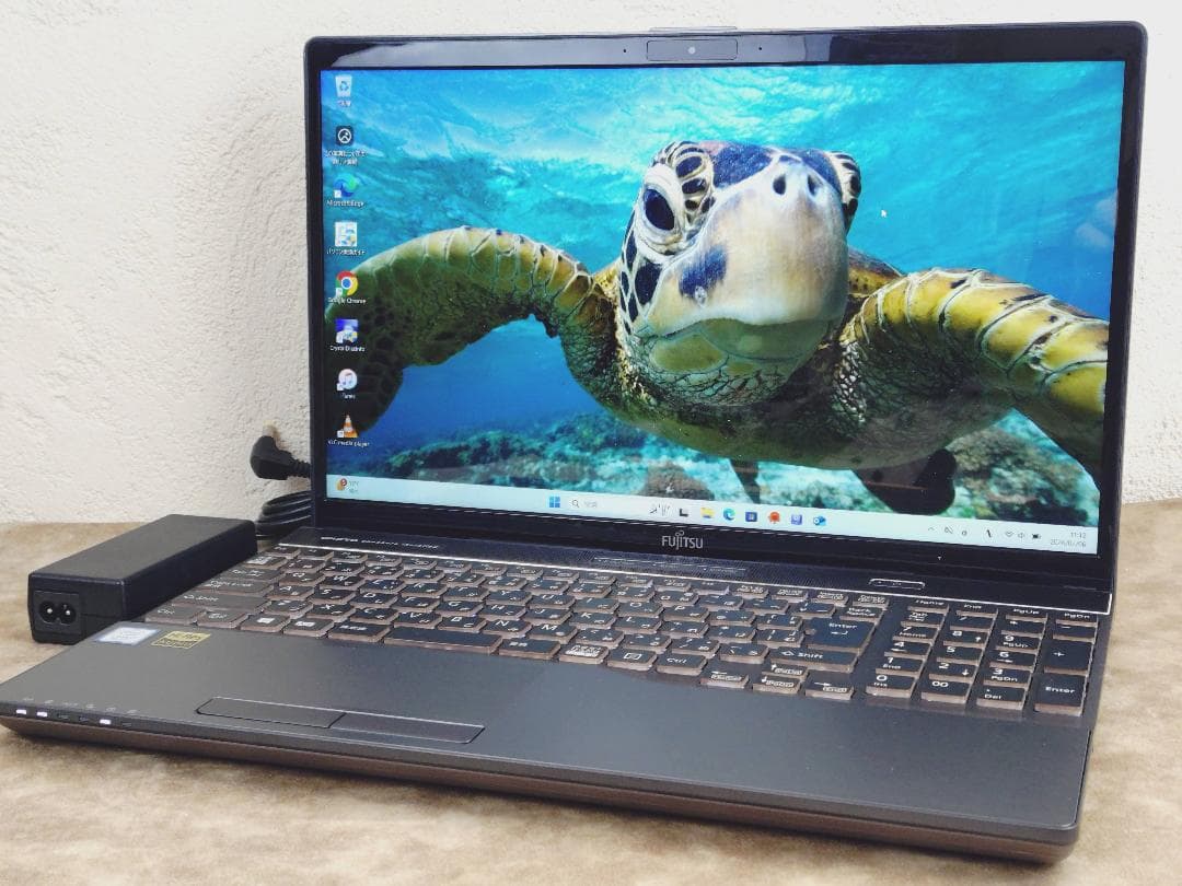 LIFEBOOK AH78/C2 台8世代Core i7搭載