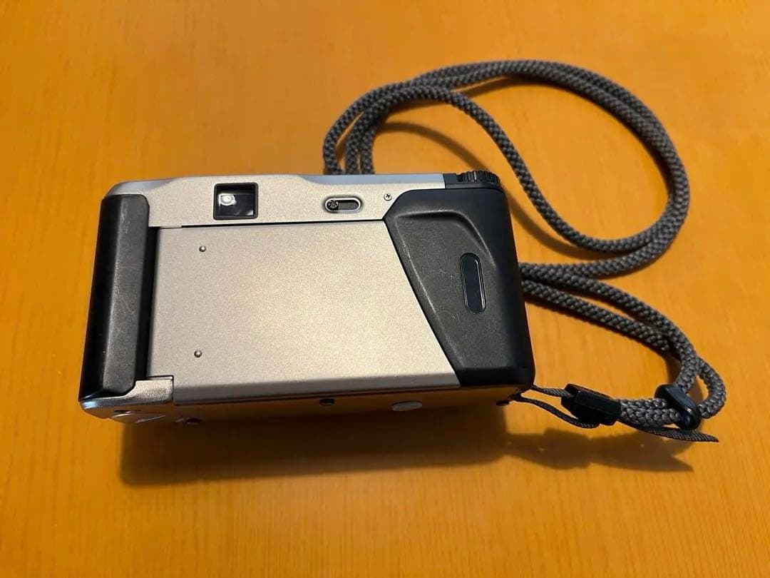 CONTAX TVS シルバー コンパクトカメラ