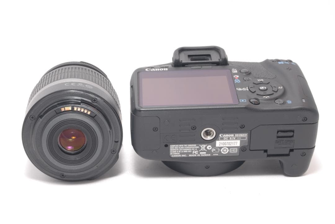 ⭐️カメラデビューにも⭐️Canon Kiss X3 キャノン　デジタル一眼