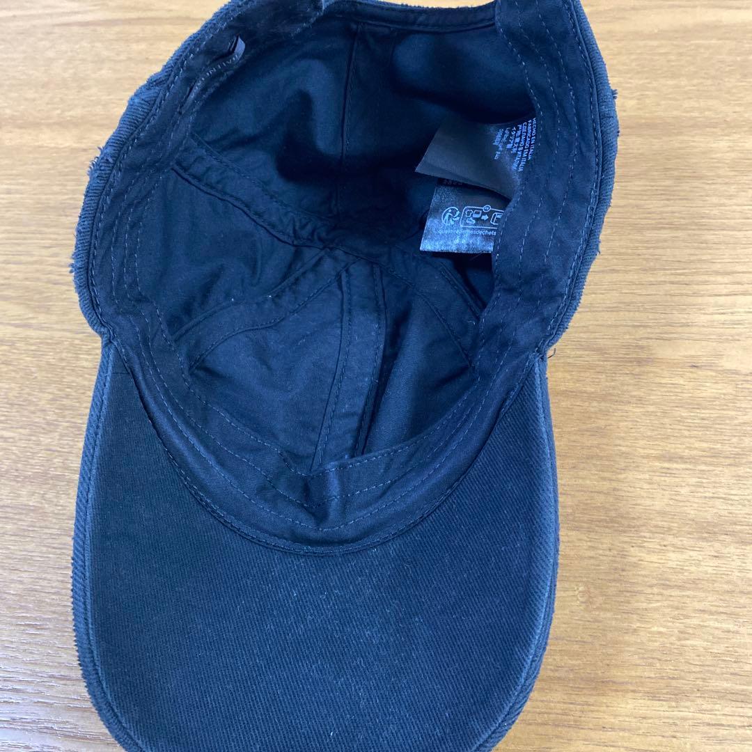 BALENCIAGA ブラック ダメージ加工キャップ
