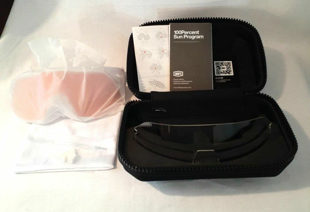 新モデル 100% S3 クリア / レッドミラー ワンハンドレッド サングラス