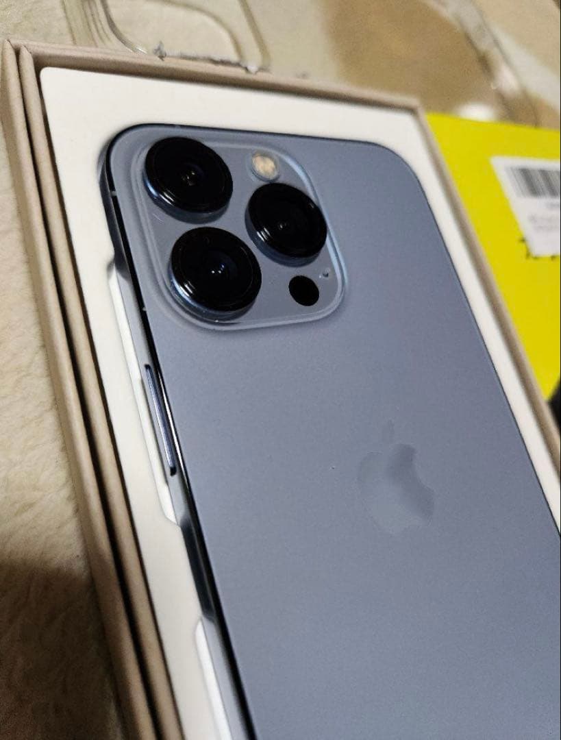 Apple iPhone 13 Pro シエラブルー 新品同様品！！