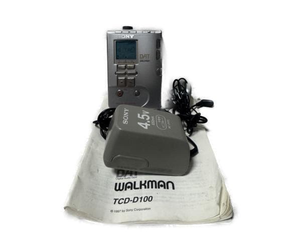 ジャンク品相当品 SONY TCD-D100 レコーディングDATウォークマン