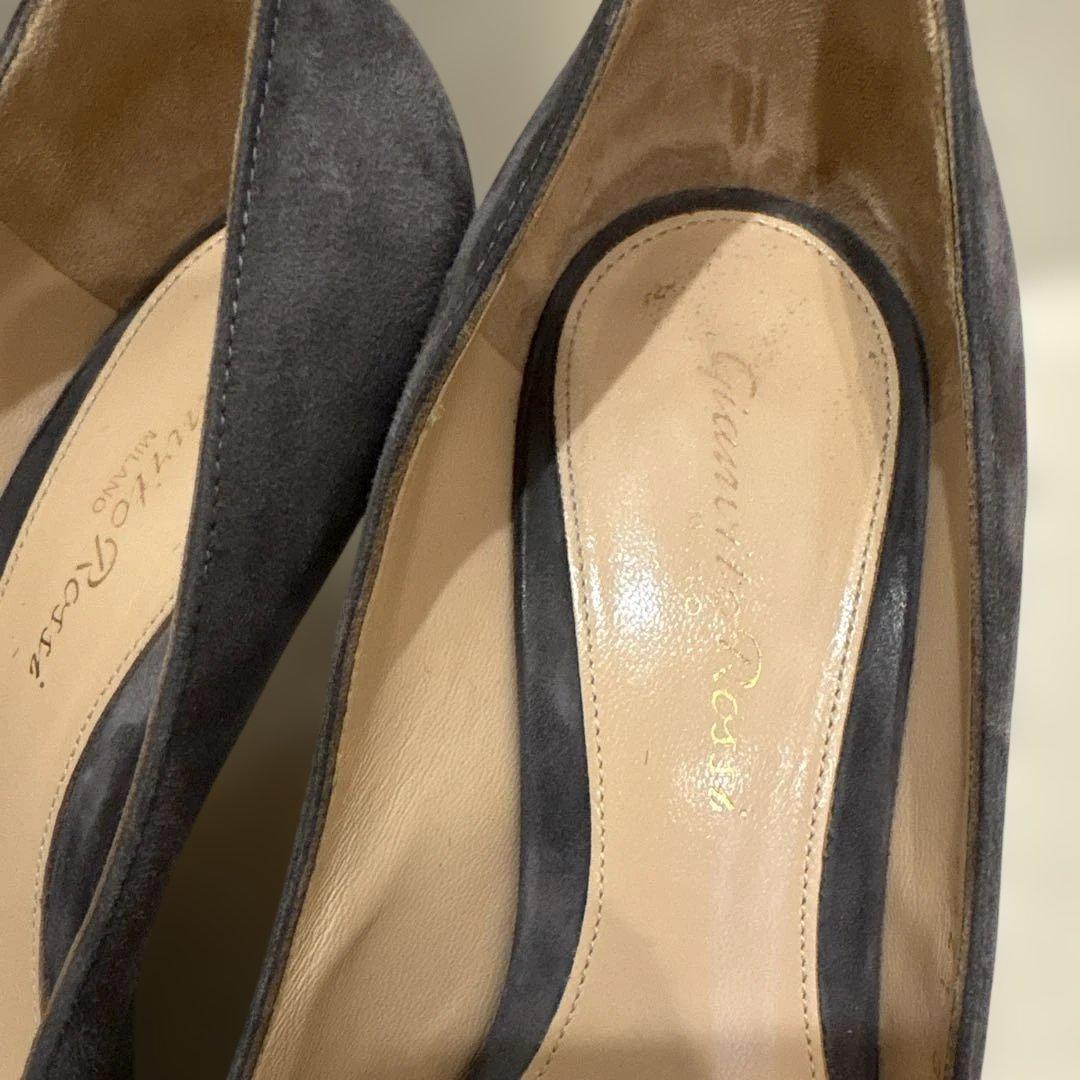 Gianvito Rossi♡ グレー スエード ポインテッドトゥ ハイヒール