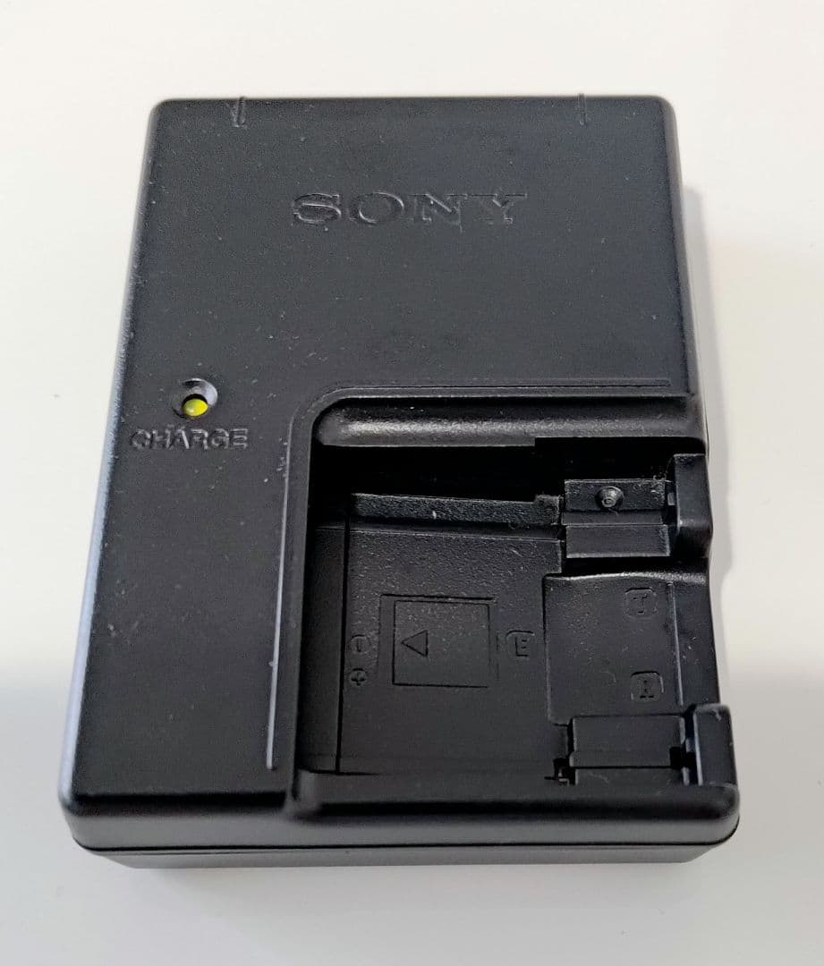 デジタルカメラ SONY Cyber-shot DSC-T30