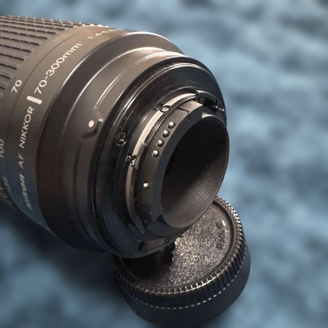 Nikon ニコン NIKKOR 70-300mm 4-5.6 レンズ