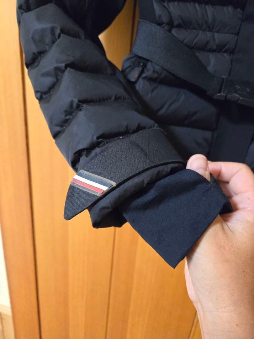 n*e様 オークション‼️ 30万美品希少ブラックファー　モンクレール　BESS