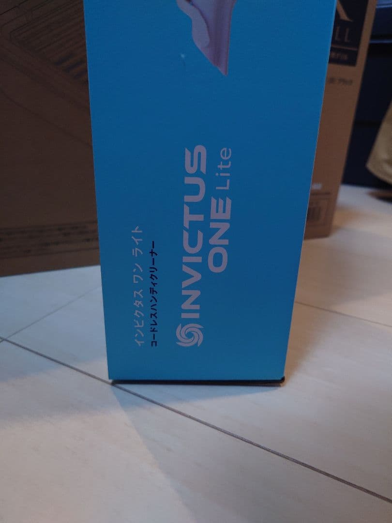 INVICTUS ONE LITE ハンディクリーナー　インビクタスワン　掃除機