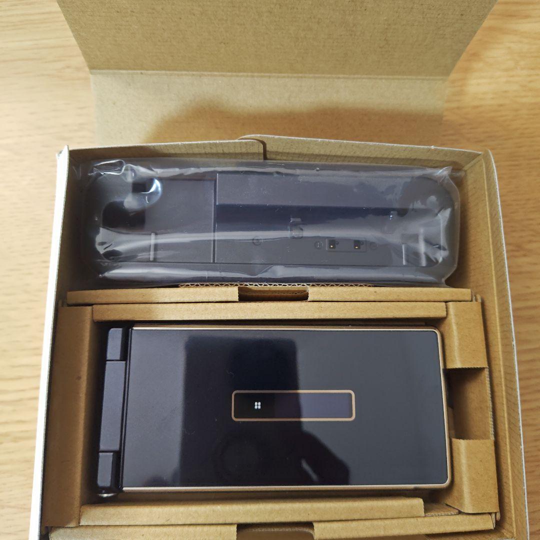 AQUOS ケータイ SH-06G 黒【ほぼ新品/機種変作業のみ】