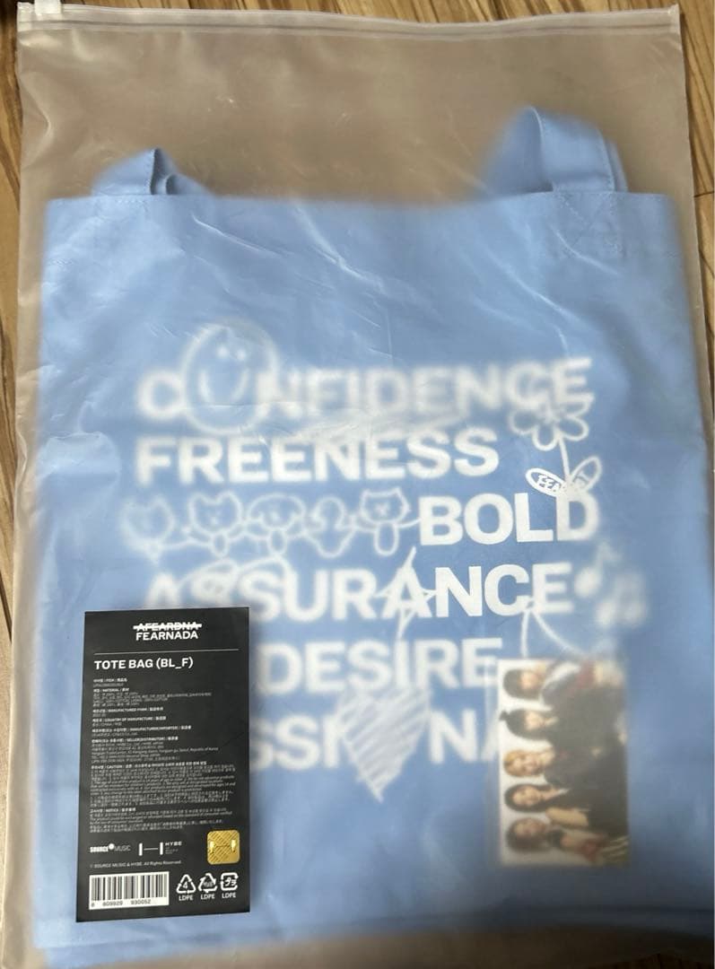 ルセラフィム トートバッグ FEARNADA 2023 グッズ　ポップアップ