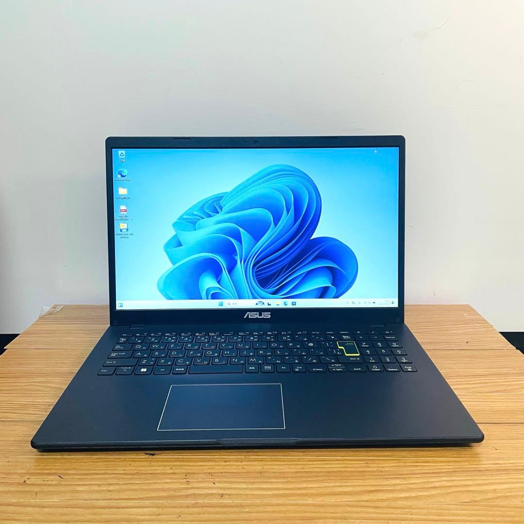 設定済み2022モデルSSD⭐️ダークブルー⭐️カメラ⭐️win11 オフィス