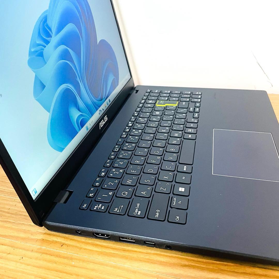 設定済み2022モデルSSD⭐️ダークブルー⭐️カメラ⭐️win11 オフィス