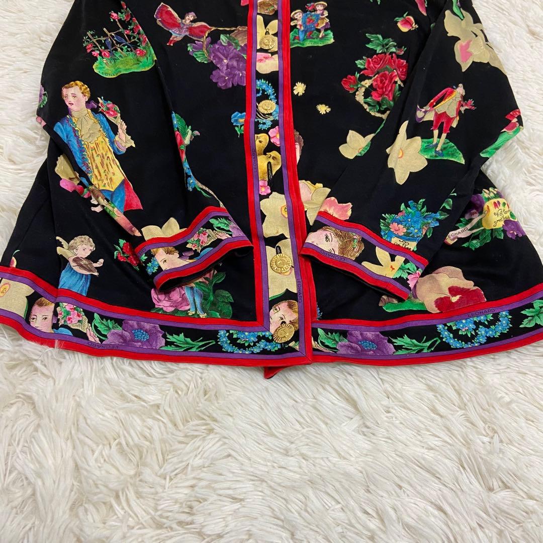 極美品✨レオナール　セットアップ　人物、花柄　肩パッド入り　金ボタン　Ｍサイズ