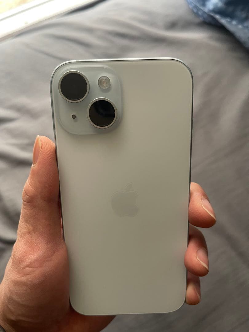 Apple iPhone 15ホワイト 本体