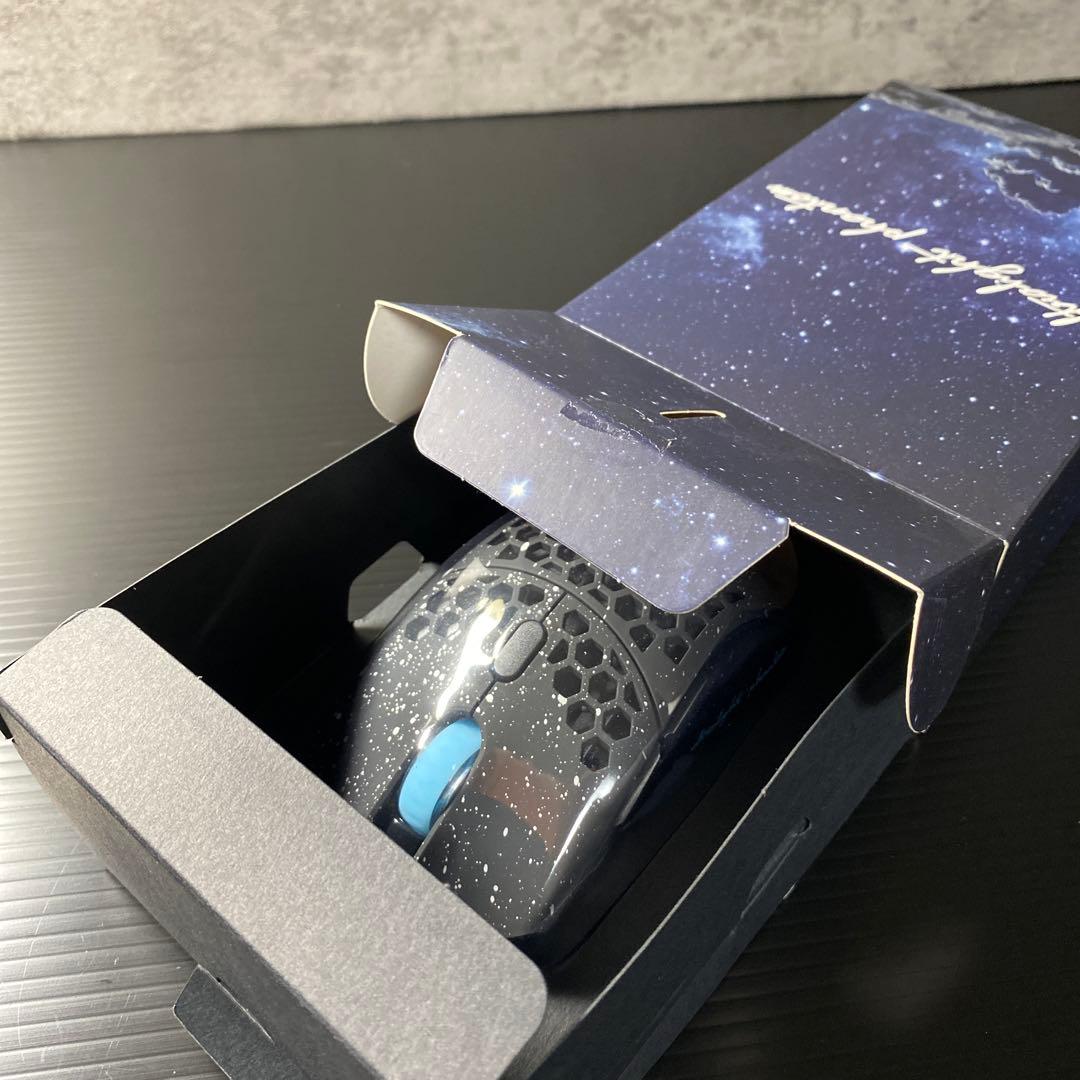 ゲーミングマウス　Finalmouse Ultralight Phantom