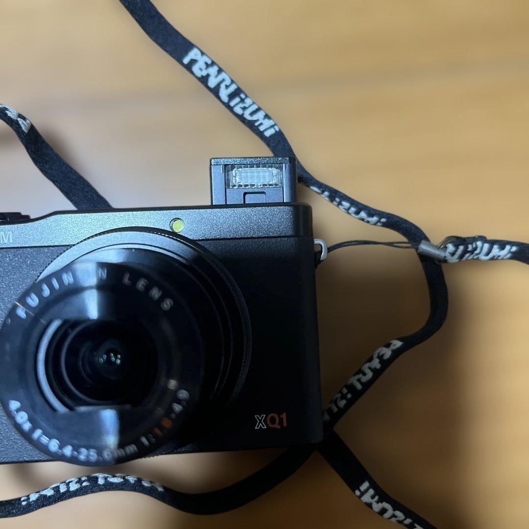 ttiFujifilm XQ1 デジタルカメラ