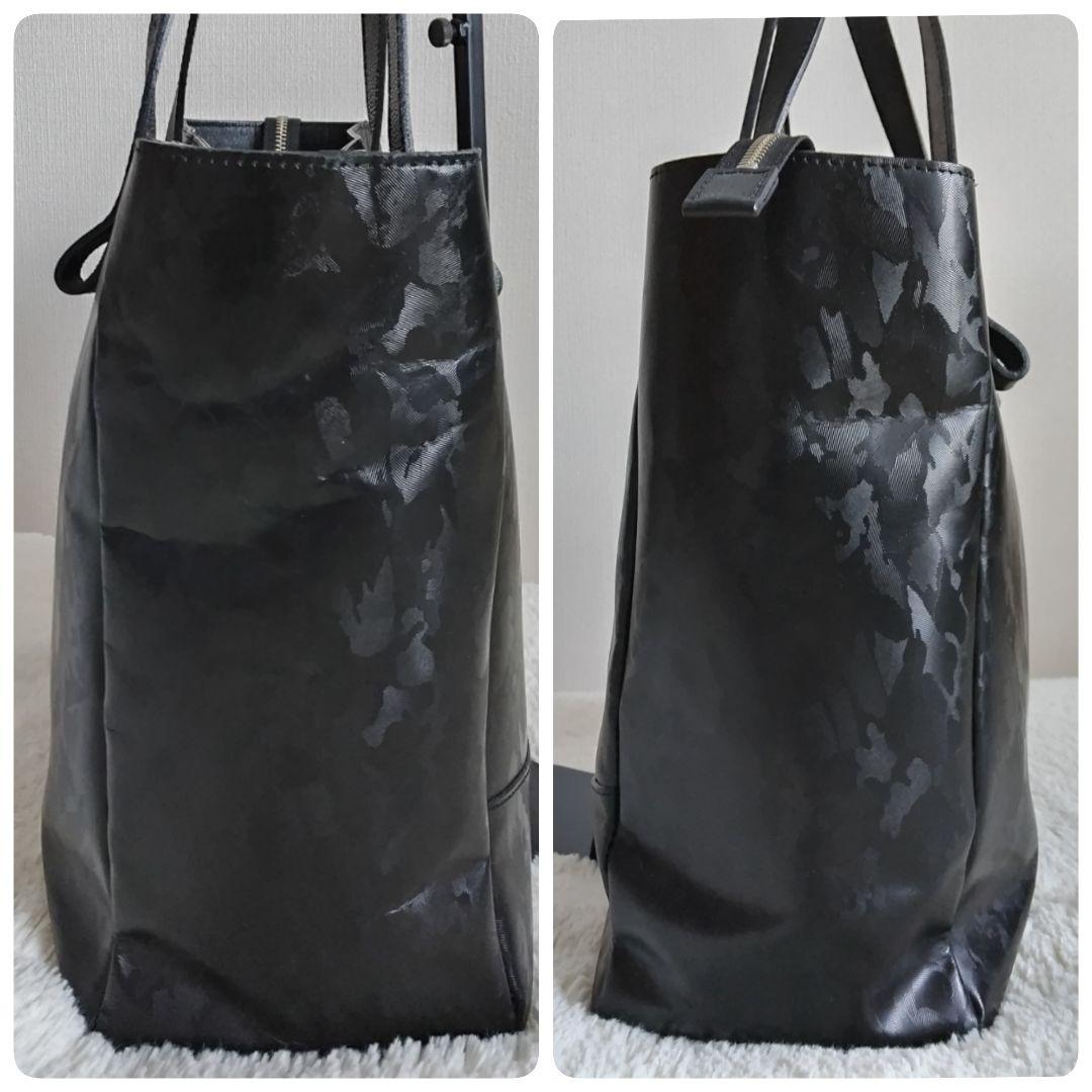 サマンサキングズ カモフラ 総柄 ロゴ 肩掛けレザー トートバッグ 黒