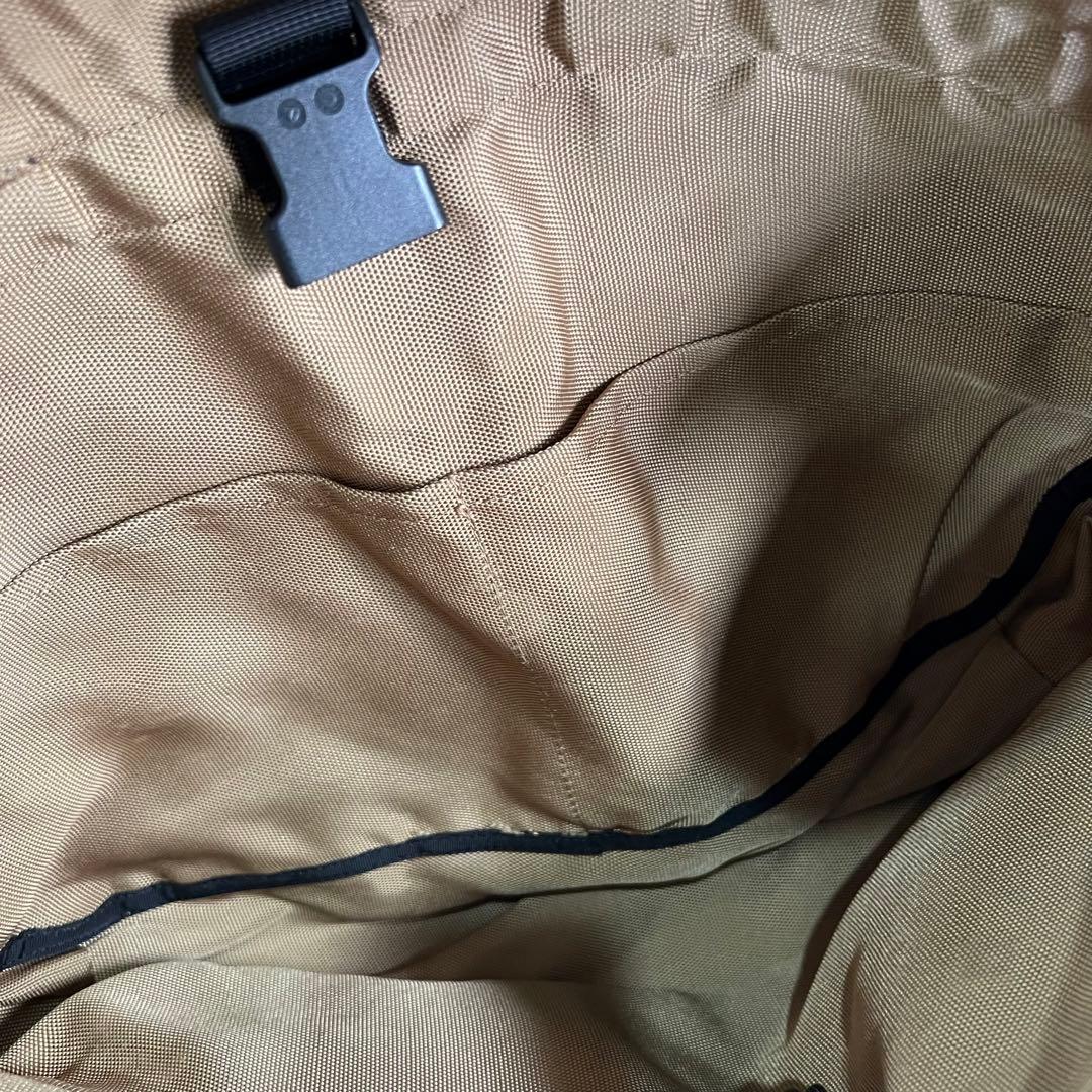 CUNE キューン うさぎ メッセンジャー バッグ ウサギと花柄