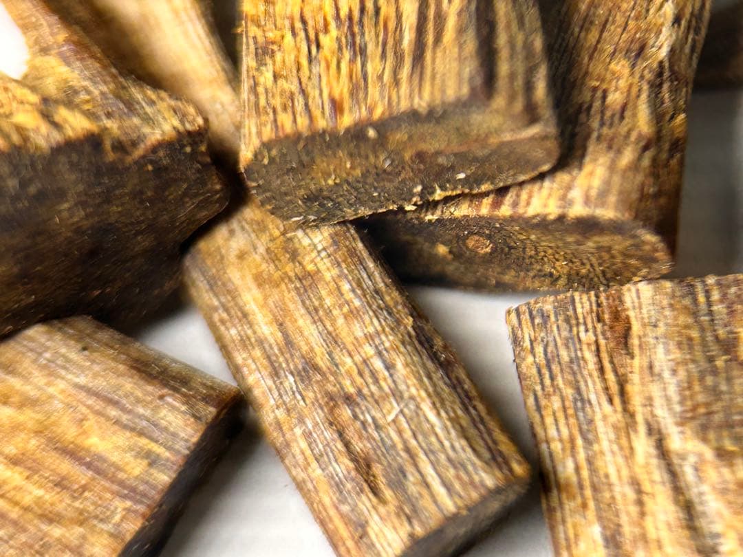 お香 天然沈香 六国五味聞香用 伽羅 香木 3-S-10.589