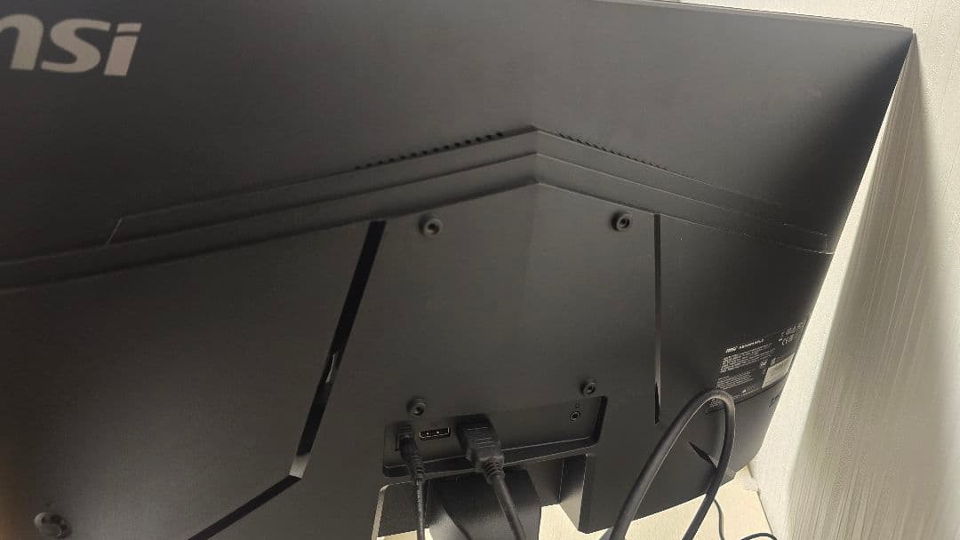 23.6インチ湾曲ゲーミングモニター【MSI G243CV】