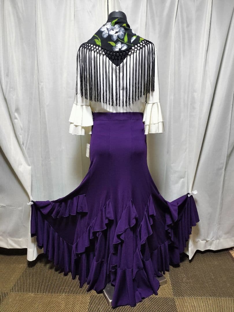 【丈長めブラウス未使用】フラメンコドレス 紫色 フリル付きセットアップ