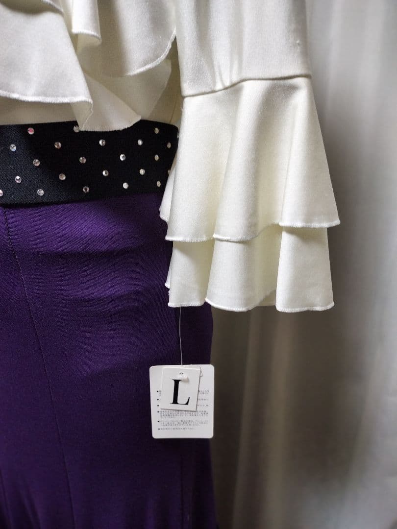 【丈長めブラウス未使用】フラメンコドレス 紫色 フリル付きセットアップ