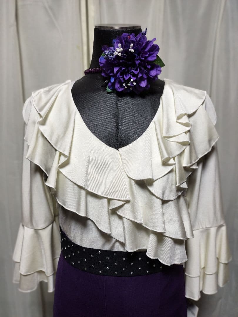 【丈長めブラウス未使用】フラメンコドレス 紫色 フリル付きセットアップ