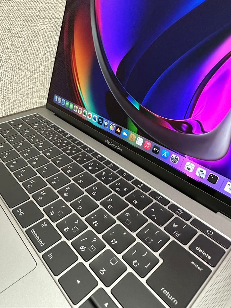 美品 MacBook Pro 16GB / SSD 256GB / オフィス付き