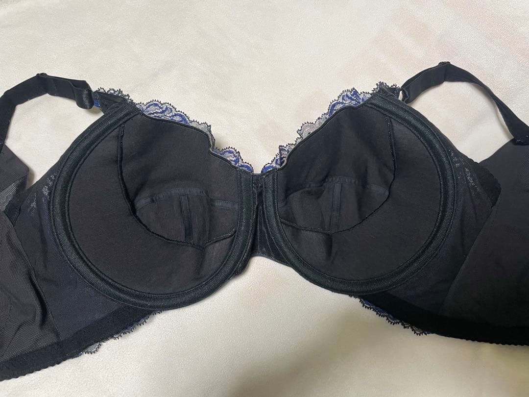 マルコ カーヴィシャス フルカップショートブラ E85