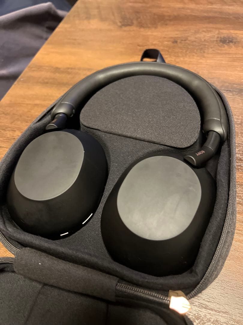 sony WH1000XM5 ヘッドホン　ブラック