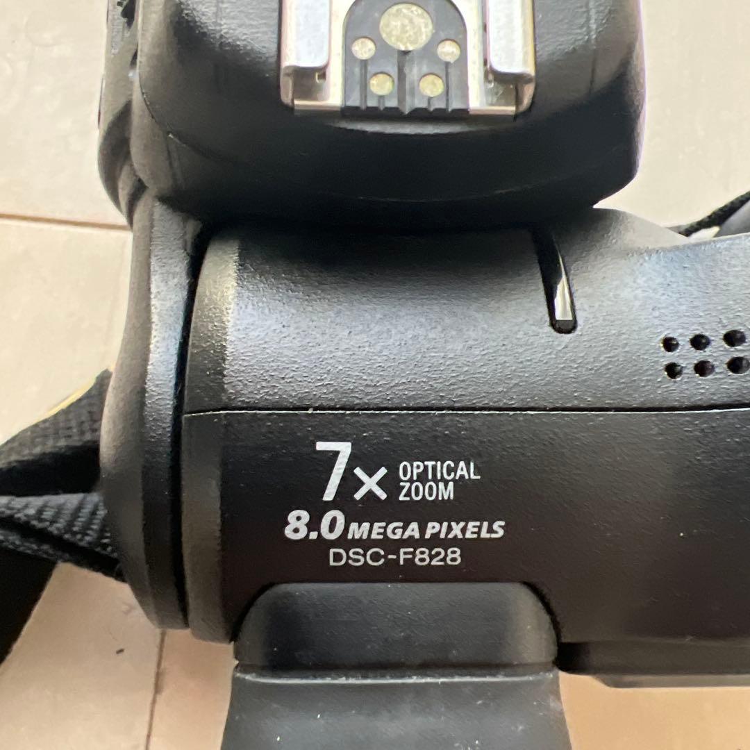 Carl Zeiss 22-84mm デジタルカメラ DSC-F828