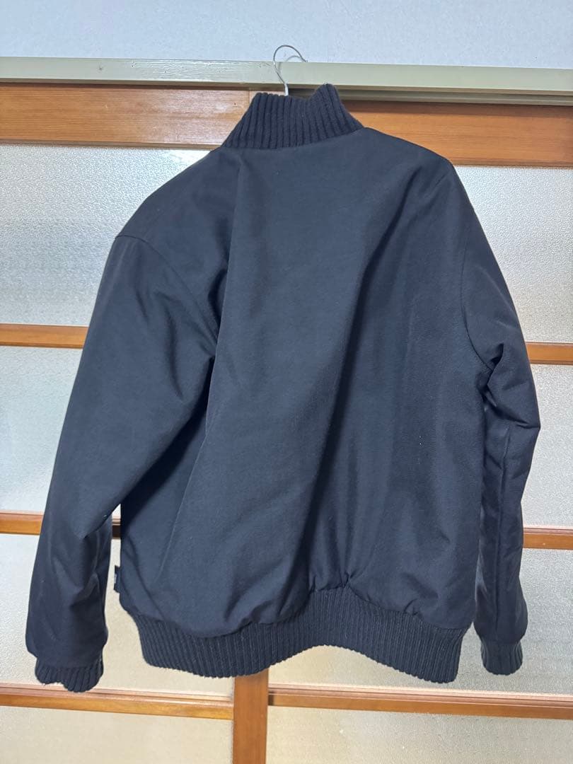 Carhartt 黒 ボンバージャケット