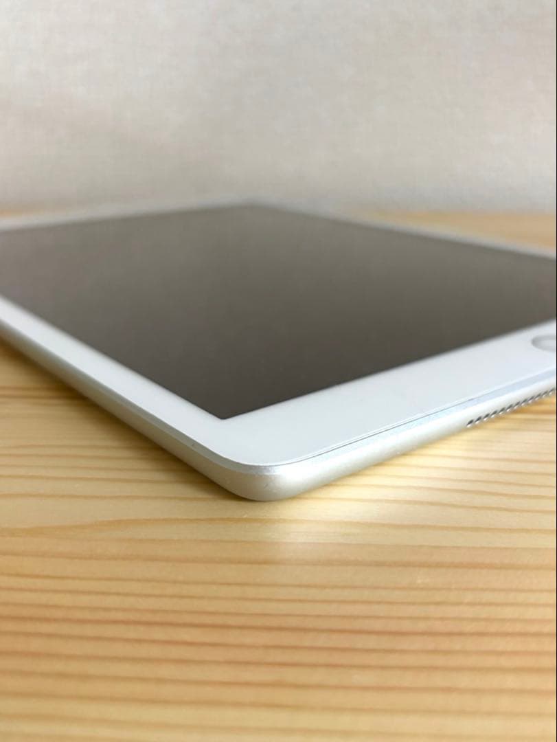 iPad 第7世代 32G シルバー 本体