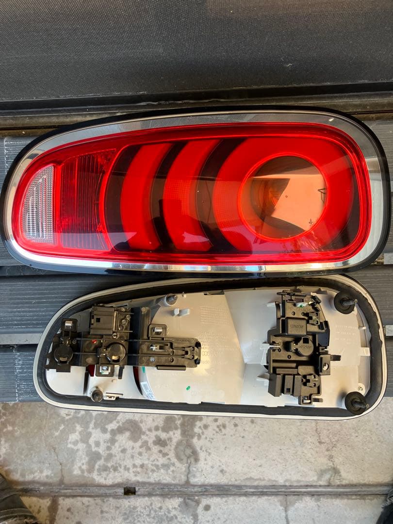 F54 クラブマン　前期型 テールランプ 赤 左右セット