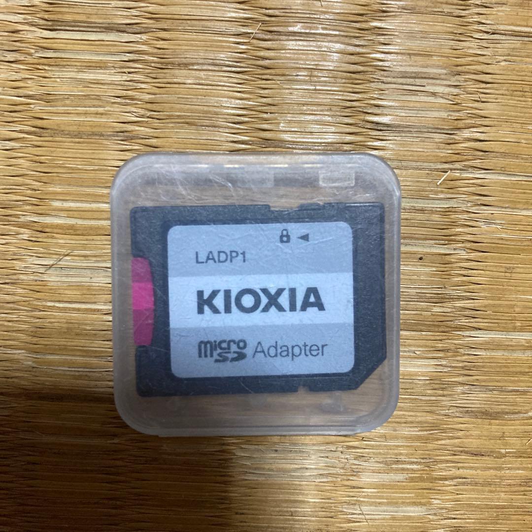 LUMIX DC-GH5M2 SD（128GB）、バッテリー2個、全付属品付き。