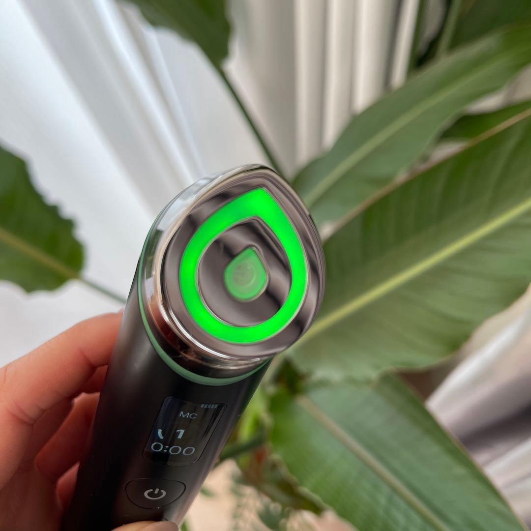 メディキューブBOOSTER PRO美顔器