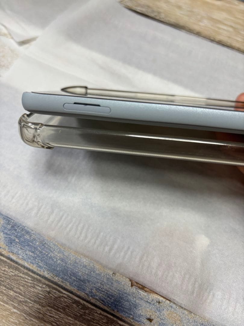 arrows we2 ドコモ　64G ライトブルー