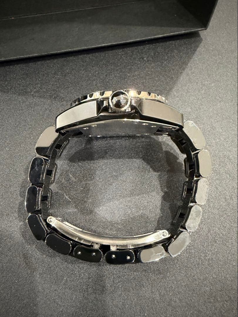 年末SALE CHANEL J12 33ミリ　電池新品　H0682 レディース