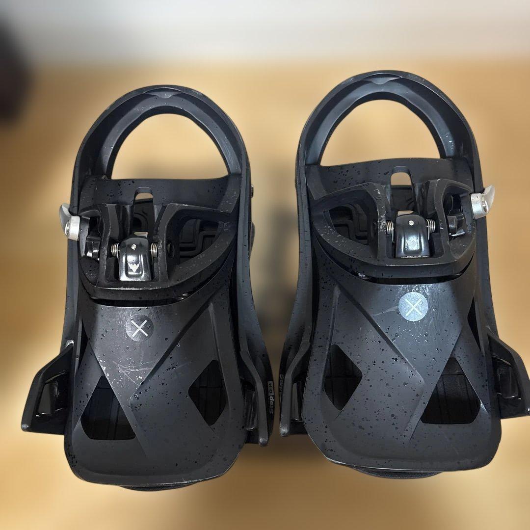 ブラックスノーボードビンディング メンズ・ミディアム