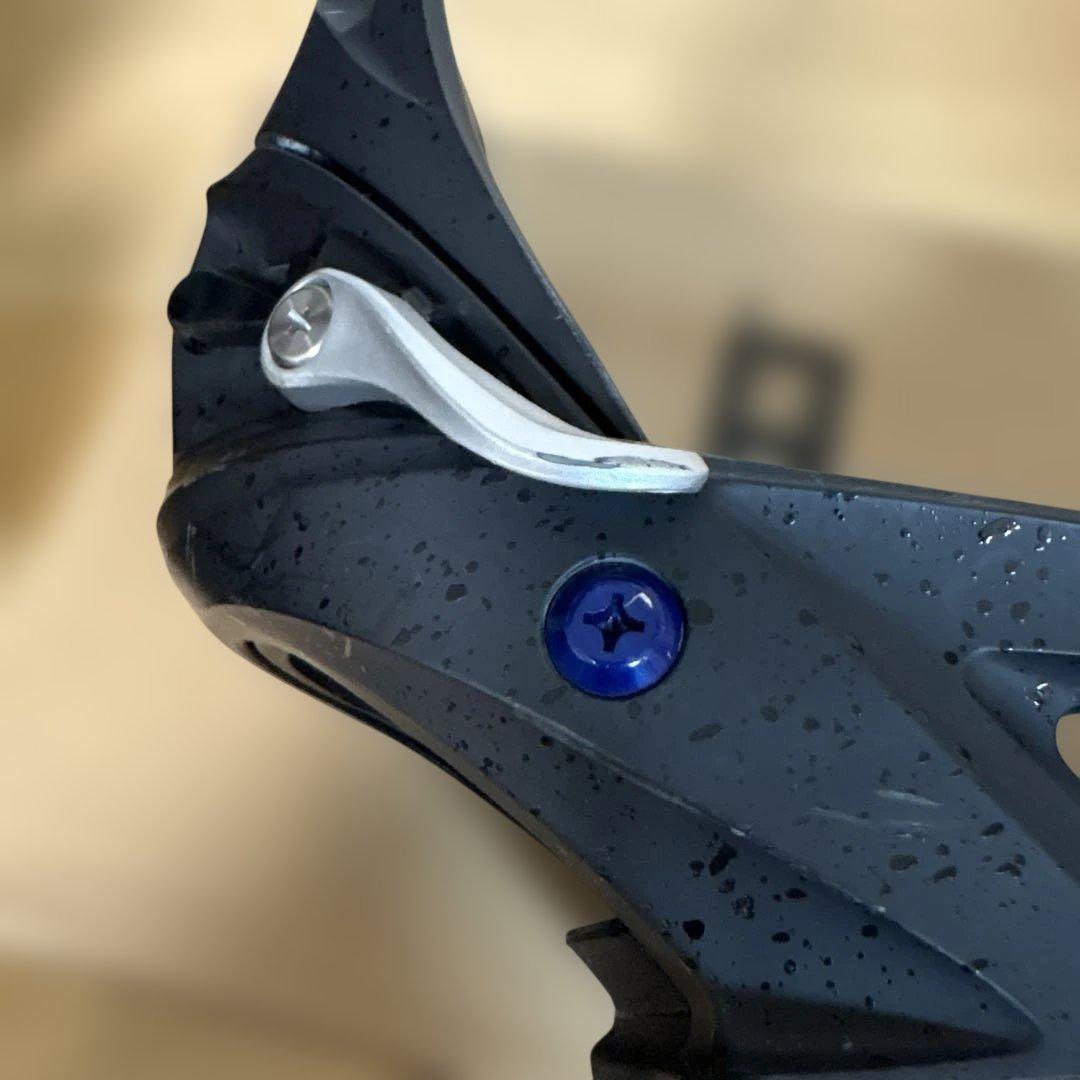 ブラックスノーボードビンディング メンズ・ミディアム