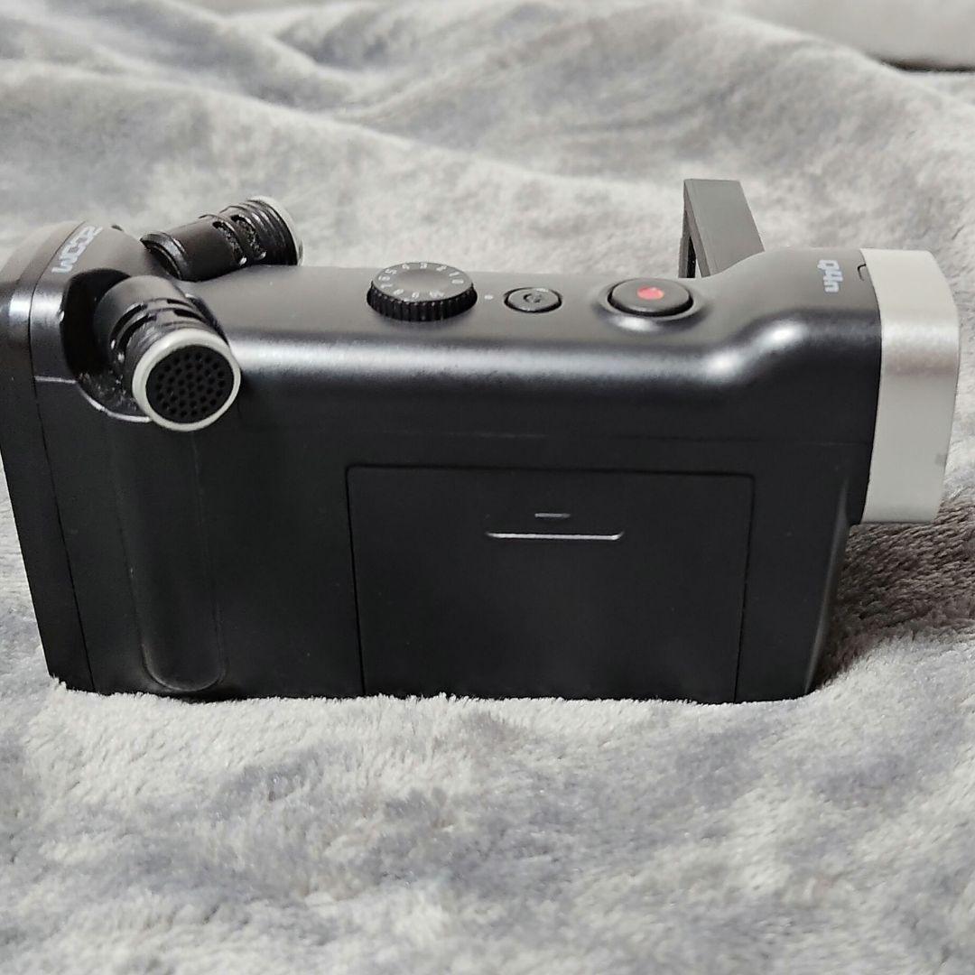 ZOOM Q4n ハンディビデオカメラレコーダー【専用カメラマウント付き】】