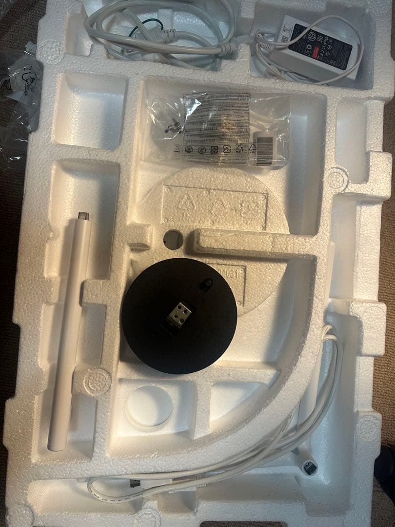 Titan Army 27G2R 27インチ ホワイト モニター（HDMIなし）