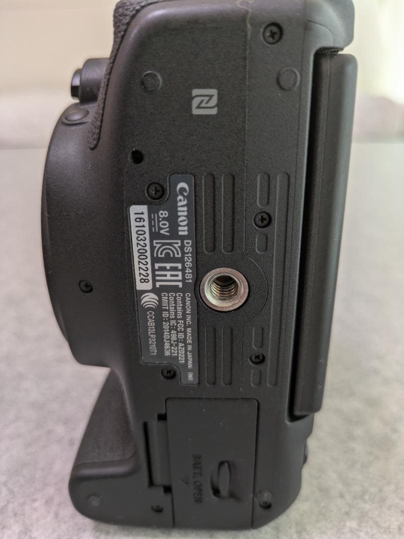 【山田】Canon EOS 8000D デジタル一眼レフ レンズキット