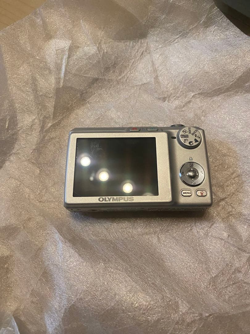 OLYMPUS FE-220 7.1メガピクセル コンパクトデジタルカメラ