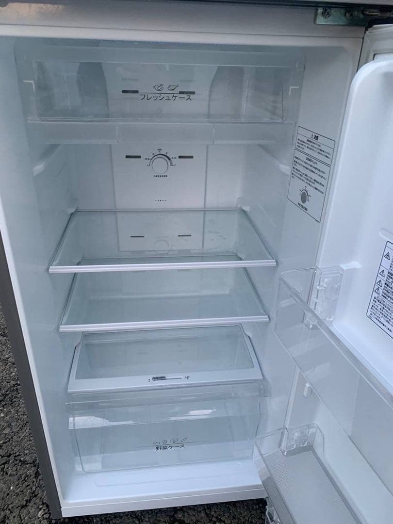 ♦Hisense ノンフロン冷凍冷蔵庫【2019年製】HR-B2302